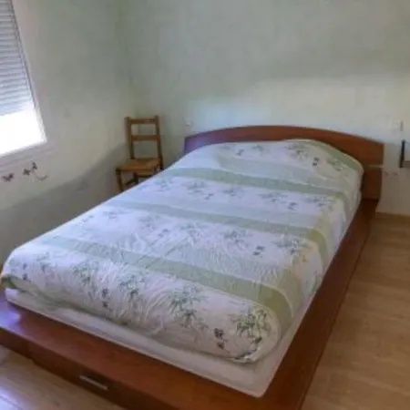 Les Hirondelles De L'embisque Apartment Bollene